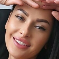 акані вайфу Оголені