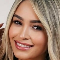 Алекс Мар Оголені