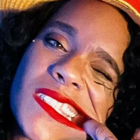 елісвулвс Оголені