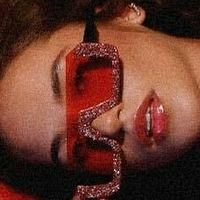 Аліція Шемплінська Оголені