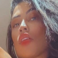 Алісія Покахонтас Оголені