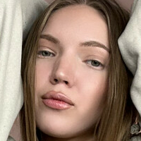 алітлстарр Оголені