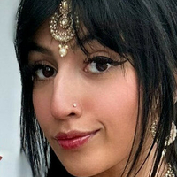 Алія Ясін Оголені