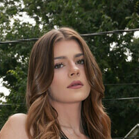 Аманда Колар Оголені