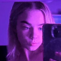 Амбергрейс Вілкс Оголені