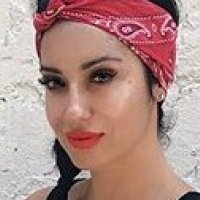 Ана Малуа Оголені