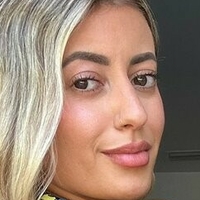 Ана Нелло Оголені