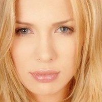 Анастасія Браун Оголені