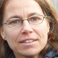 Андреа Броуз Оголені