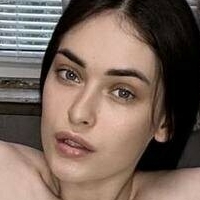 Енджел Алексса Оголені