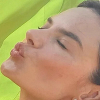 Енджел Амброзіо Оголені