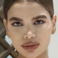 Енгі Лотіто Оголені