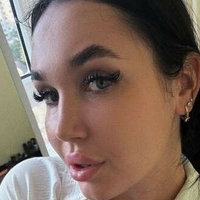 Анна Анаттіен Оголені