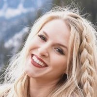 Анна Лін Оголені