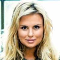 Анна Семенович Оголені