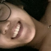 Анна Уй Оголені