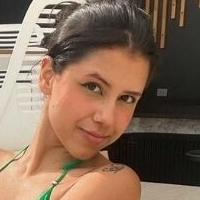 Енні Рассел Оголені