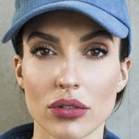 Аріана Сена Оголені