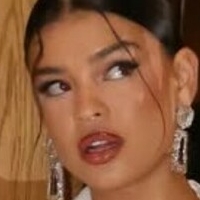 Ешлі Герман Оголені