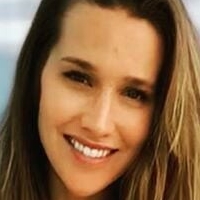 Ешлі Харк Оголені