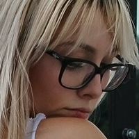 Athene.de Оголені