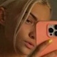 Аврора Нікорічі Оголені