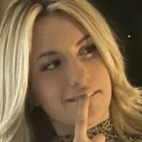 Ава Данк Оголені