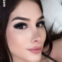 Айлін Бігтс Оголені