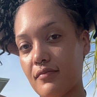 Беузуї Оголені