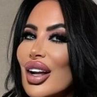 Б'янка Ла Бомб Оголені