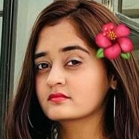 Біндас Кав’я Оголені