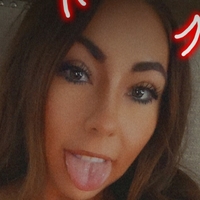 Бріттані Лоу Оголені