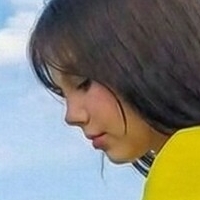 Каміла Рівас Оголені