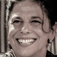 Карміла Локанторе Оголені