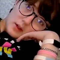 Кетбойзіон Оголені