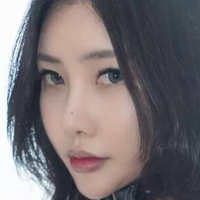 Черрі Чайомі Оголені