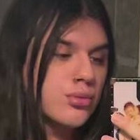 Крісікакей Оголені