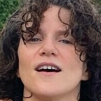 Сиріль Еме Оголені