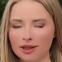 Даніела Вірлан Оголені