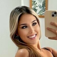 Дьорті Меделін Оголені