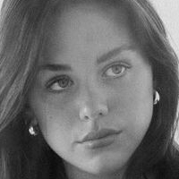 Данека Хантер Оголені