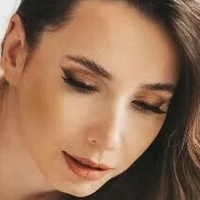 Джасті Ем Оголені