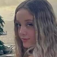 Емі Джі Оголені