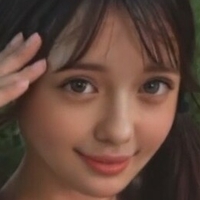 Емма Чу Оголені