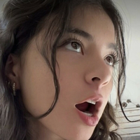 Есмей Блейк Оголені