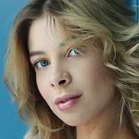 Ева Талі Оголені