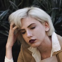 Ґабріелла Кетрін Оголені