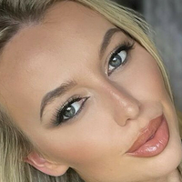 Джорджія Боултон Оголені