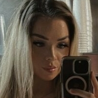 Ганна Хаугенн Оголені