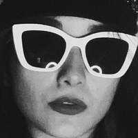 холлика230 Оголені